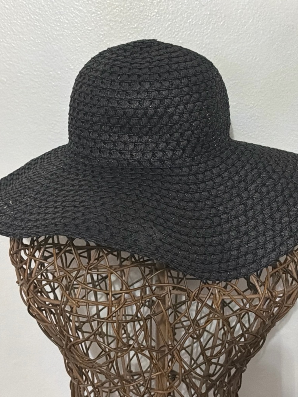 a.n.a Black Wide Brim Straw Sun Hat